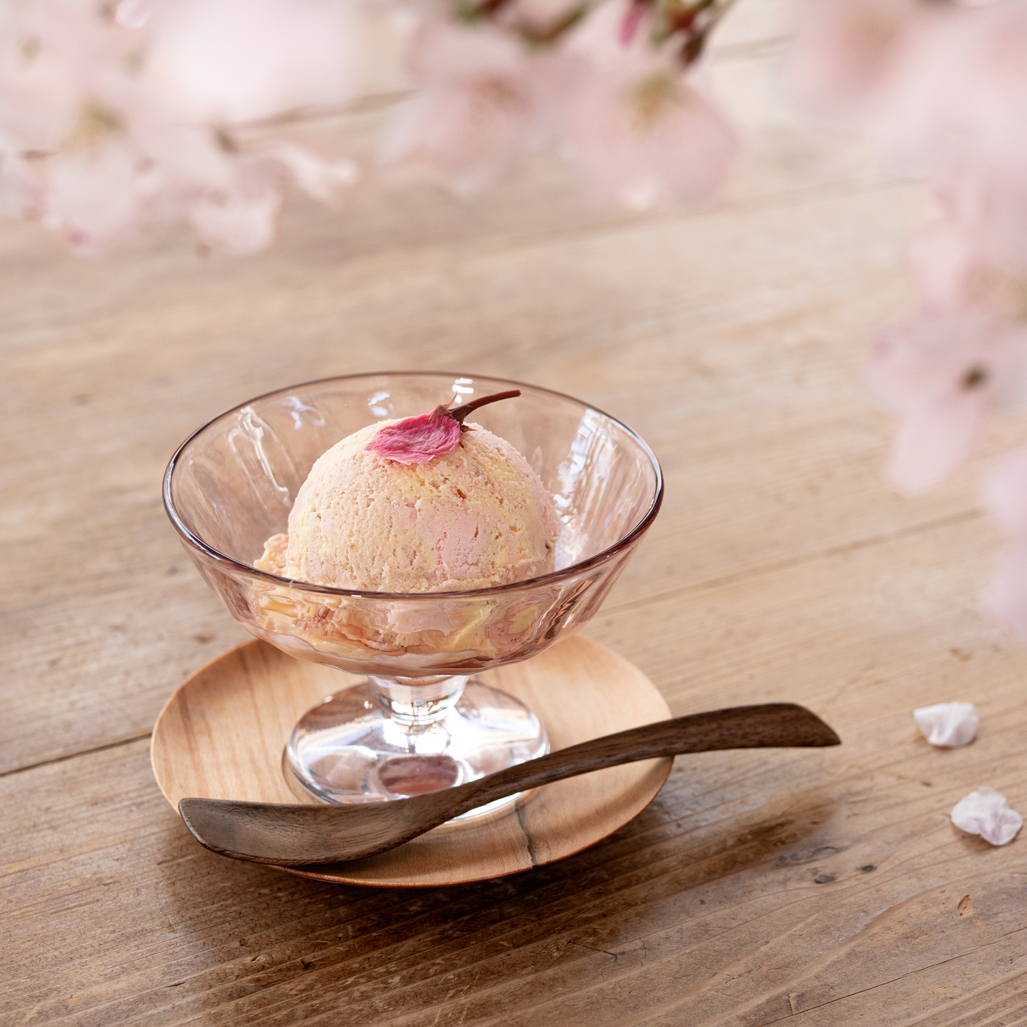 桜始開はおうちで桜を楽もう すり鉢で桜アイスクリームを作ってみました くらすかたち Note